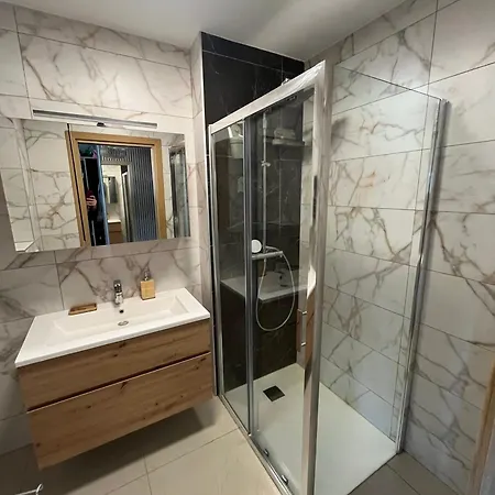Studio Elegant Avec Acces A La Piscine Niza Exterior foto