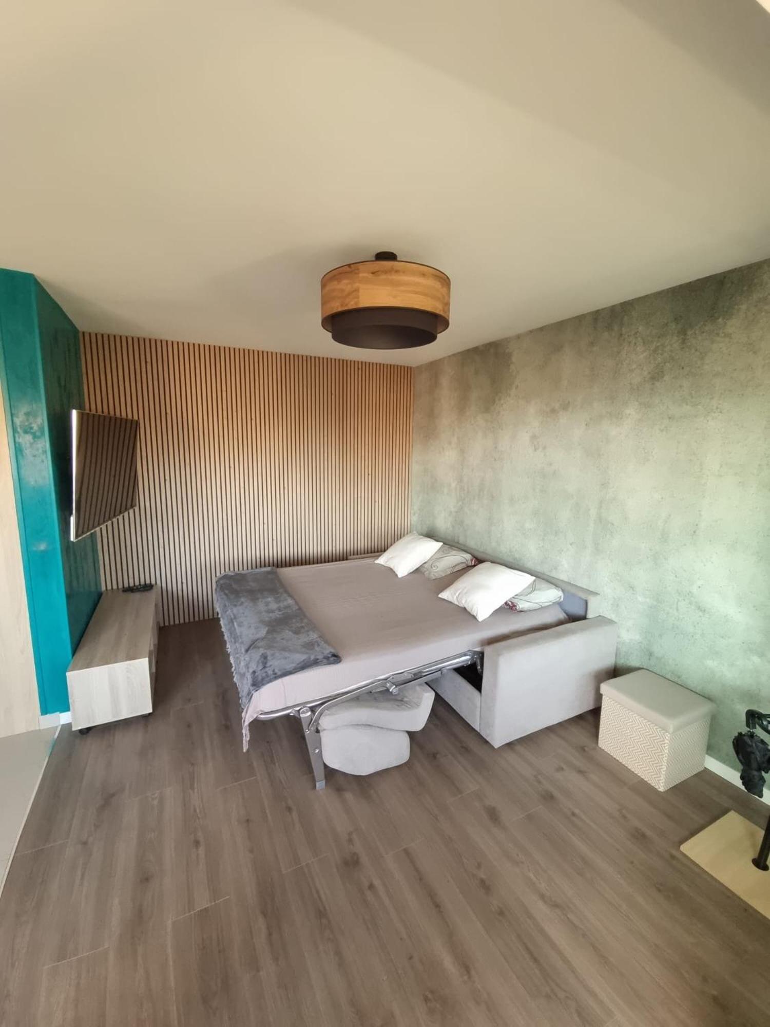 Elegant Avec Acces A La Piscine Apartment Nizza